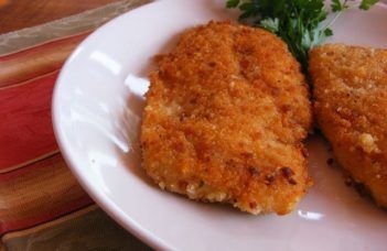 Empanar frango sem sujeira