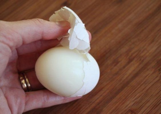 Dicas para descascar ovos cozidos