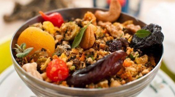 Truques para farofa ficar molhadinha