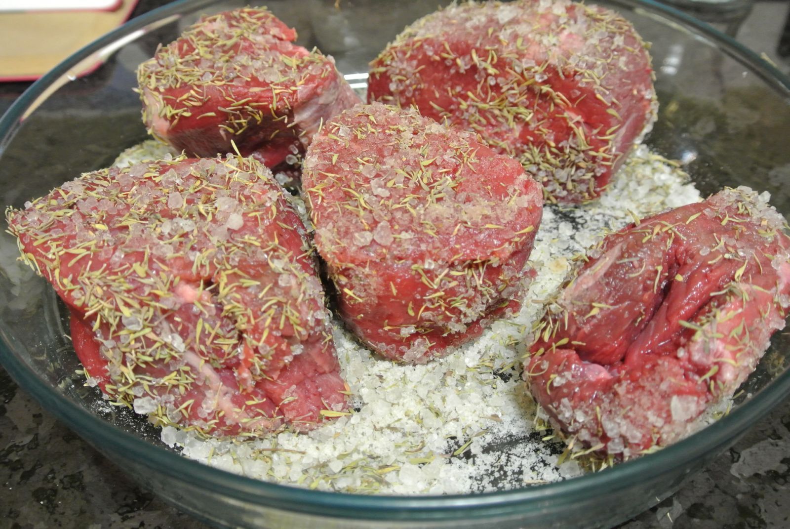 Forma de temperar carne para steak au poivre