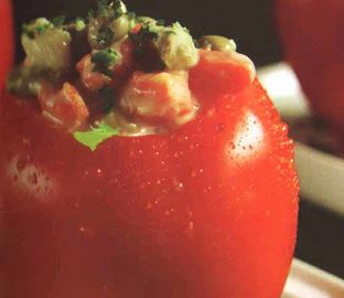 Tomate Recheado com Legumes