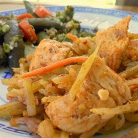 Salada tailandesa de galinha e brócolis