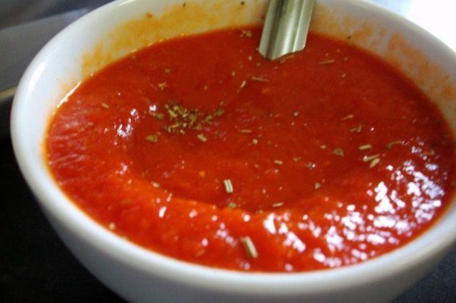 Molho de tomate caseiro simples